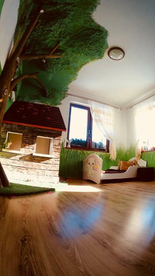 Nibylandia Dom Pod Lasem Nowa Wies Grodziska Esterno foto